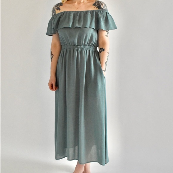 Altar Houseline Aniela Off-the-Shoulder Dress - Picture 5 of 5